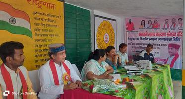 आयोजित नि:शुल्क स्वास्थय शिविर में 350 युवा बच्चों का किया गया स्वास्थ्य परीक्षण