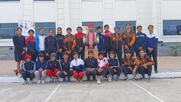गुलाबचन्द्र कुशवाहा- बांदा अतर्रा के ज्ञानस्थली सीनियर सेकेंडरी स्कूल में 12 राज्यों की टीमों का एकसाथ हुआ प्रदर्शन
