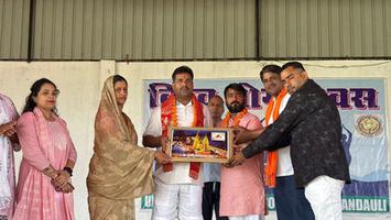 सूर्यमुनि तिवारी- अंतरराष्ट्रीय योग दिवस पर स्वयं योग करके "करें योग, रहें निरोग" का दिया संदेश