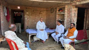 सूर्यमुनि तिवारी- ग्राम नौगरहा में स्व. सुदामा यादव को दी श्रद्धांजलि, शोकाकुल परिवार से किया भेंट