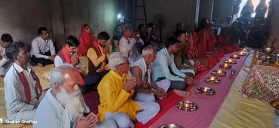 बांदा में 108 मां दुर्गा आरती अनुष्ठान सफल: समाजसेवी गुलाबचंद्र कुशवाहा ने दिया नशामुक्त समाज का संदेश