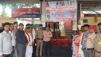 गुलाबचंद्र कुशवाहा- भीषण गर्मी को देखते हुए समाजसेवी ने राहगीरों के लिए खोले नि:शुल्क प्याऊ , परिंदों को पिला रहे पानी