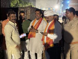 सकलडीहा विधानसभा के भिन्न-भिन्न गाँव में आयोजित भंडारे में सूर्यमुनि तिवारी जी हुए शामिल