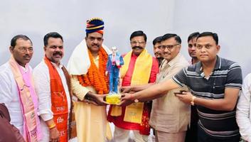 डी.पी भारती-  समाज कल्याण विभाग के राज्य मंत्री श्री असीम अरुण जी (स्वतंत्र प्रभार)निवास स्थान में हुआ आगमन