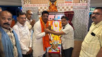 सूर्यमुनि तिवारी- मुगलसराय के पड़ाव चौराहे एवं पुरानी डांडी स्थित श्री हनुमान जी मंदिर में स्नेह मिलन का हुआ आयोजन