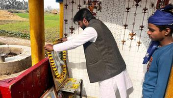 डॉ. संदीप सौरभ- पालीगंज व दुल्हिनबाजार में संत रविदास जयंती कार्यक्रमों में हुए शामिल