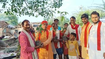 गुलाबचन्द्र कुशवाहा-  सहेवा बहोरवापुरवा  रेउना में लगाए गए संकल्प के 105 पौधे