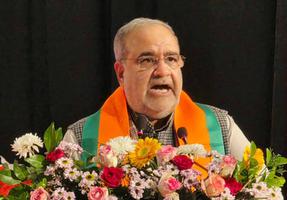 डॉ. राम मनोहर लोहिया विधि विश्वविद्यालय में आयोजित भाजपा प्रदेश अध्यक्ष एवं राष्ट्रीय परिषद सदस्य निर्वाचन समारोह में शामिल हुए प्रदेश मंत्री डी.पी. भारती