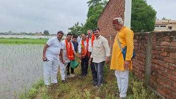 सूर्यमुनि तिवारी- चंदौली इकाई द्वारा आयोजित वृहद वृक्षारोपण व जनजागरूकता  संगोष्ठी  में हुए शामिल