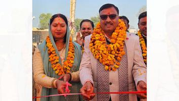 डी.पी. भारती - रामप्यारी मेमोरियल कृषक पब्लिक स्कूल में गणतंत्र दिवस समारोह में किया ध्वजारोहण