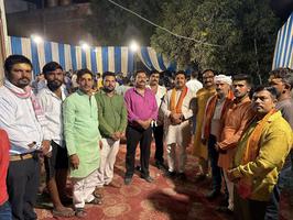 सकलडीहा विधानसभा के भिन्न-भिन्न गाँव में आयोजित भंडारे में सूर्यमुनि तिवारी जी हुए शामिल
