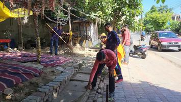 दिलीप श्रीवास्तव- इंदिरा नगर लखनऊ में स्वच्छता अभियान में ली सहभागिता