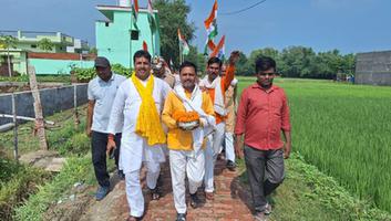 सूर्यमुनी तिवारी- 'मेरी माटी, मेरा देश' अभियान के अंतर्गत निकाली गयी कलश यात्रा में हुए शामिल