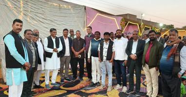 श्यामलाल जोकचंद्र-   मल्हारगढ़ विधानसभा क्षेत्र में शादी समारोह में पहुँच कर बधाई व शुभकामनाएं दी