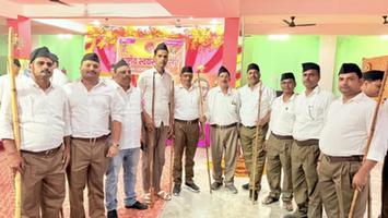 सूर्यमुनि तिवारी - राष्ट्रसेवा और संस्कृति का संगम: सकलडीहा में RSS शताब्दी एवं विजयादशमी कार्यक्रम