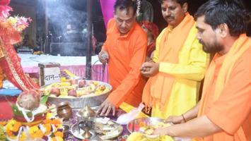 दिलीप श्रीवास्तव - मां दुर्गा की भव्य चौकी में आस्था और श्रद्धा का संगम