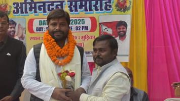 डॉ. संदीप सौरभ - मुड़ीका पंचायत के अभिनन्दन समारोह में सम्मान और आशीर्वाद प्राप्त