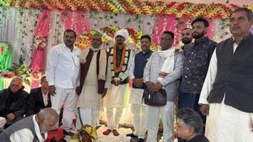 सूर्यमुनि तिवारी - सुरौली ग्राम में रिंग सेरेमनी एवं तिलकोत्सव में सहभागिता—सौहार्द और मंगल भाव