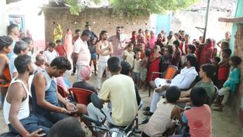 डॉ. संदीप सौरभ -  हादीनगर गाँव के लापता 13 वर्षीय रामसागर कुमार की खोजबीन परिवार से मुलाकात