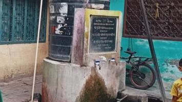 मुकेश सिंह मोंटी -  मौलवीगंज वार्ड में खराब सबमर्सिबल पंपों की  मरम्मत जारी