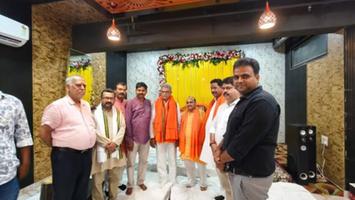 दिलीप श्रीवास्तव - ज्येष्ठ माह के चतुर्थ बड़े मंगल पर भव्य भंडारे में प्रसाद ग्रहण