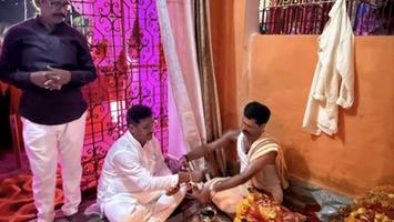 सूर्यमुनि तिवारी - नागेपुर दुर्गा मंदिर में शारदीय नवरात्रि के पावन अवसर पर पूजा-अर्चना