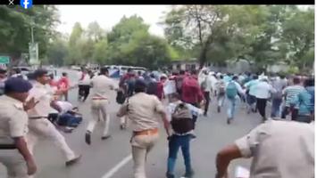 डॉ. संदीप  सौरभ - TRE-3 में न्याय की माँग कर रहे अभ्यर्थियों पर लाठीचार्ज युवाओं को उनका हक