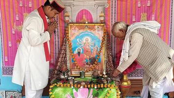 108 आरती श्रृंखला के कार्यक्रमों में कर्म, संस्कार और नशामुक्ति के संदेश