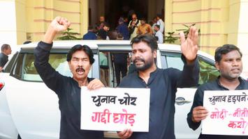 डॉ. संदीप सौरभ - SIR नहीं, यह लोकतंत्र पर हमला है: महागठबंधन का संघर्ष तेज़