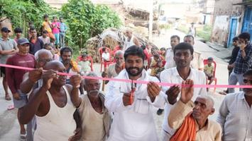 डॉ. संदीप सौरभ - सिकंदरपुर गाँव में छायादार चबूतरे का उद्घाटन: सामाजिक जीवन को मजबूत करने की पहल