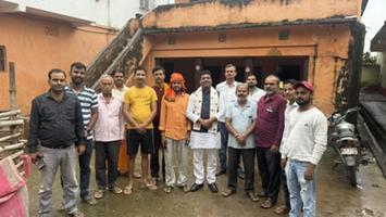 सूर्यमुनि तिवारी - ग्राम रामपुर एवं भाजपा प्रत्याशी श्री महेश पासवान जी के समर्थन में जनसंपर्क