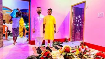 गृह प्रवेश समारोह में आत्मीय सहभागिता
