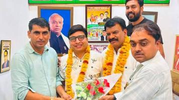 आत्मीय स्वागत एवं अभिनंदन