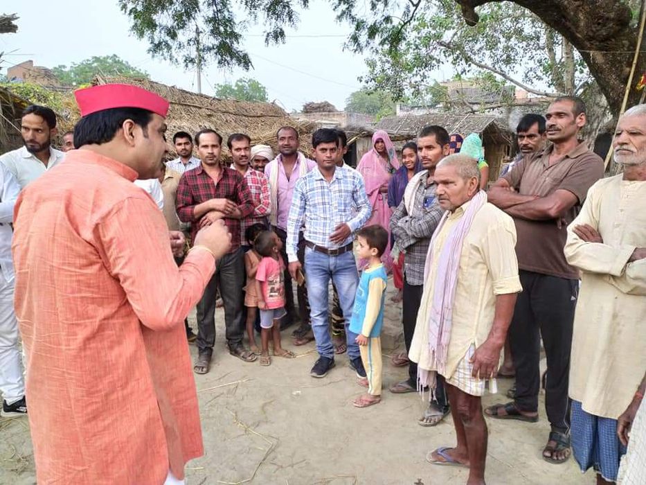 -कानपुर नगर में बिलहौर विधानसभा से पूर्व प्रत्याशी रामलखन गौतम के द्वारा समाजवादी "किसान घेरा चौपाल"