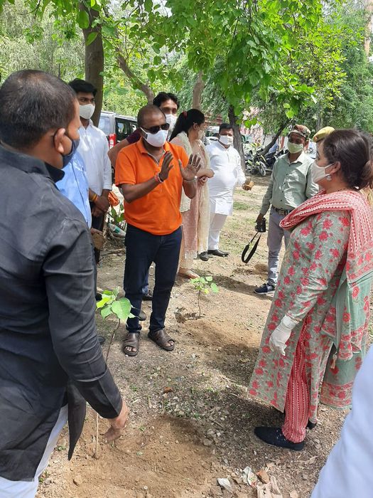 -विश्व पर्यावरण दिवस के अवसर पर लखनऊ के कुँवर ज्योति प्रसाद वार्ड से लोकप्रिय पार्षद शिवपाल सावरिया 