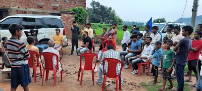 भभुआ विधानसभा के रामपुर प्रखंड के अंतर्गत विभिन्न ग्रामों में बसपा का डोर टू डोर संपर्क