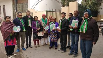 एडवोकेट जेपी शर्मा - पालम गांव में जनसंपर्क अभियान के जरिये सुनी लोगों की समस्याएं