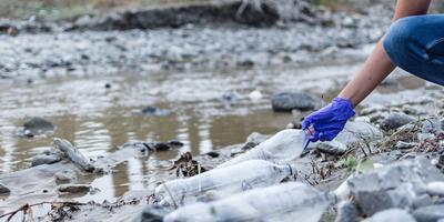 प्राकृतिक जल स्त्रोतों के लिए धीमा जहर है प्लास्टिक – समय रहते बचाव जरुरी