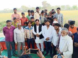 मैनपुरी जिले के अंतर्गत भोगांव विधानसभा के मधुपुरी ग्राम में नुक्कड़ सभा को संबोधन