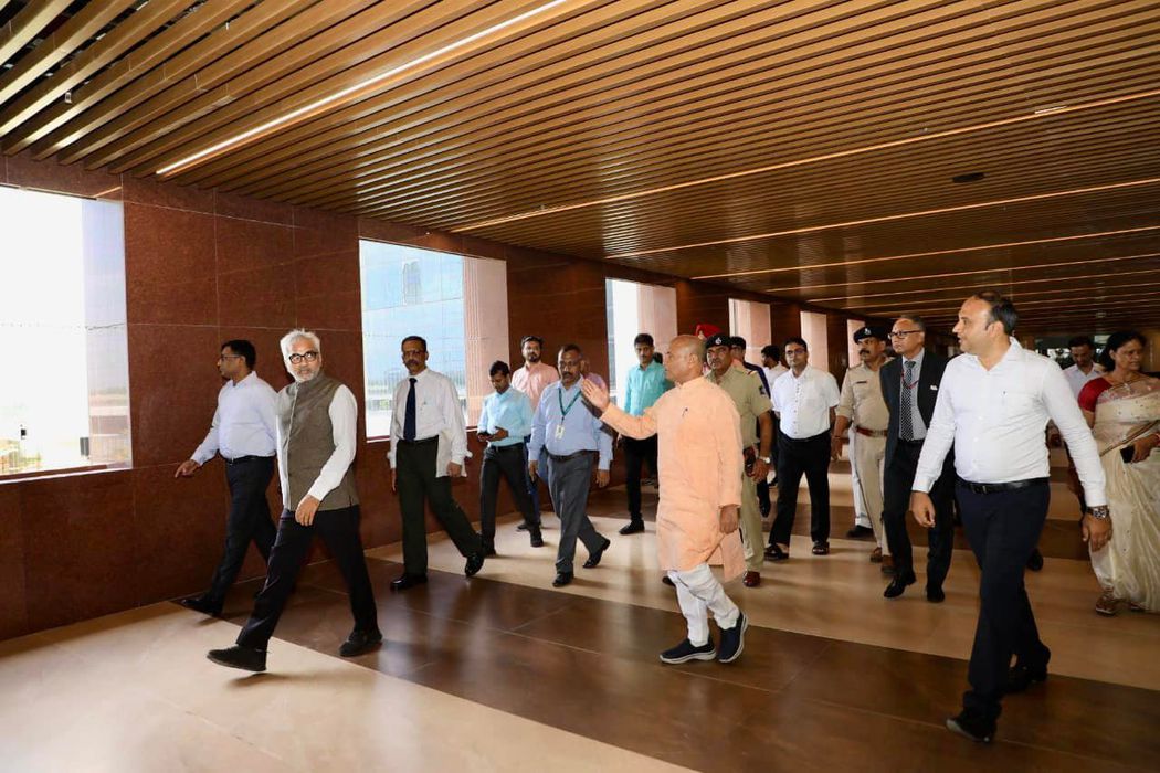 -अपने दो दिवसीय दौरे पर सूरत पहुंचे केन्द्रीय इस्पात मंत्री श्री आरसीपी सिंह ने आज ड्रीम सिटी, सूरत 