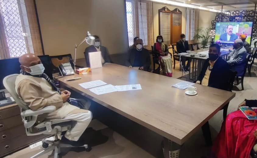 -आज राजधानी दिल्ली में हुई एक अहम बैठक में केंद्रीय इआस्पत मंत्री श्री आरसीपी सिंह ने लोहा और इस्पात