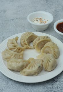 Veg Momos (10)