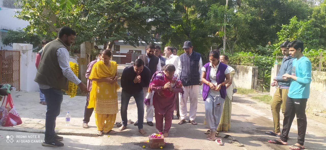 -वार्ड प्रगति के मन्तव्य के साथ निरंतर कार्य कर रहे पार्षदों में से एक हैं पार्षद दिलीप श्रीवास्तव, 