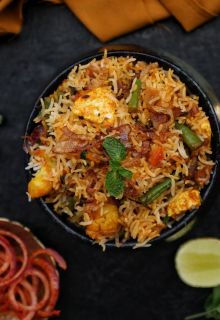 Veg Hyderabadi Dum Biryani