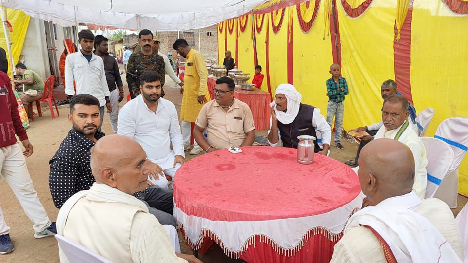 -हमेशा ही भभुआ विधानसभा की जनता के सुख-दुख में खड़े रहने वाले जिला परिषद सदस्य विकास सिंह उर्फ लल्लू 