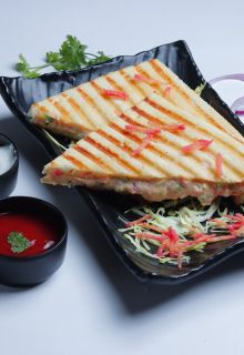 Paneer Makhni Sandwich
