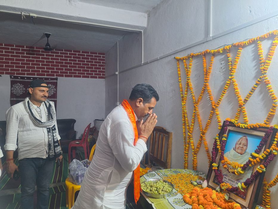 -जीव जगत में सर्व व्यापक सत्य है कि जिसका जन्म हुआ है उसकी मृत्यु भी निश्चित है। यही बात मनुष्य के ज