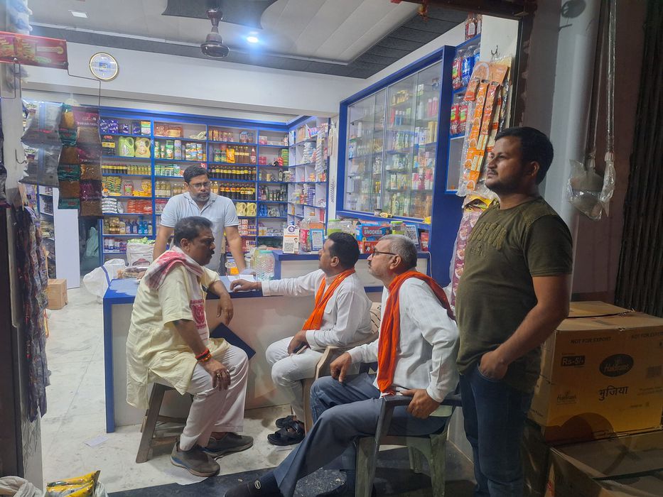 -आम जन के सुख दु:ख में सदैव साथ खड़े रहने वाले जननेता और सामाजिक कार्यकर्ता सूर्यमुनि तिवारी जी आज चं