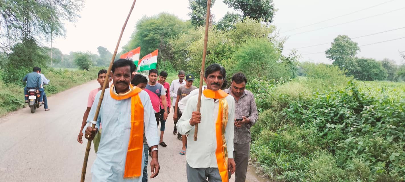 -देश में हर रोज बढ़ रहे राग, द्वेष, महंगाई, बेरोजगारी, गरीबी और देश में फैल रहे अराजक माहौल के विरोध 