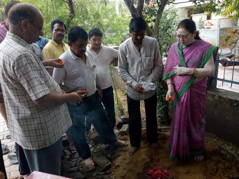 -वार्ड को विकास की अवधारणा पर अग्रसर करते हुए और स्थानीय निवासियों को पेयजल समस्या से निजात दिलाने क